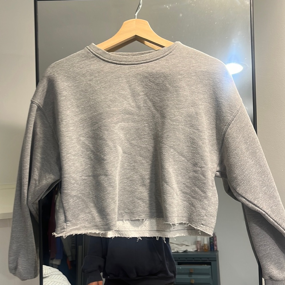 brand- forever 21 size- xs color- grey